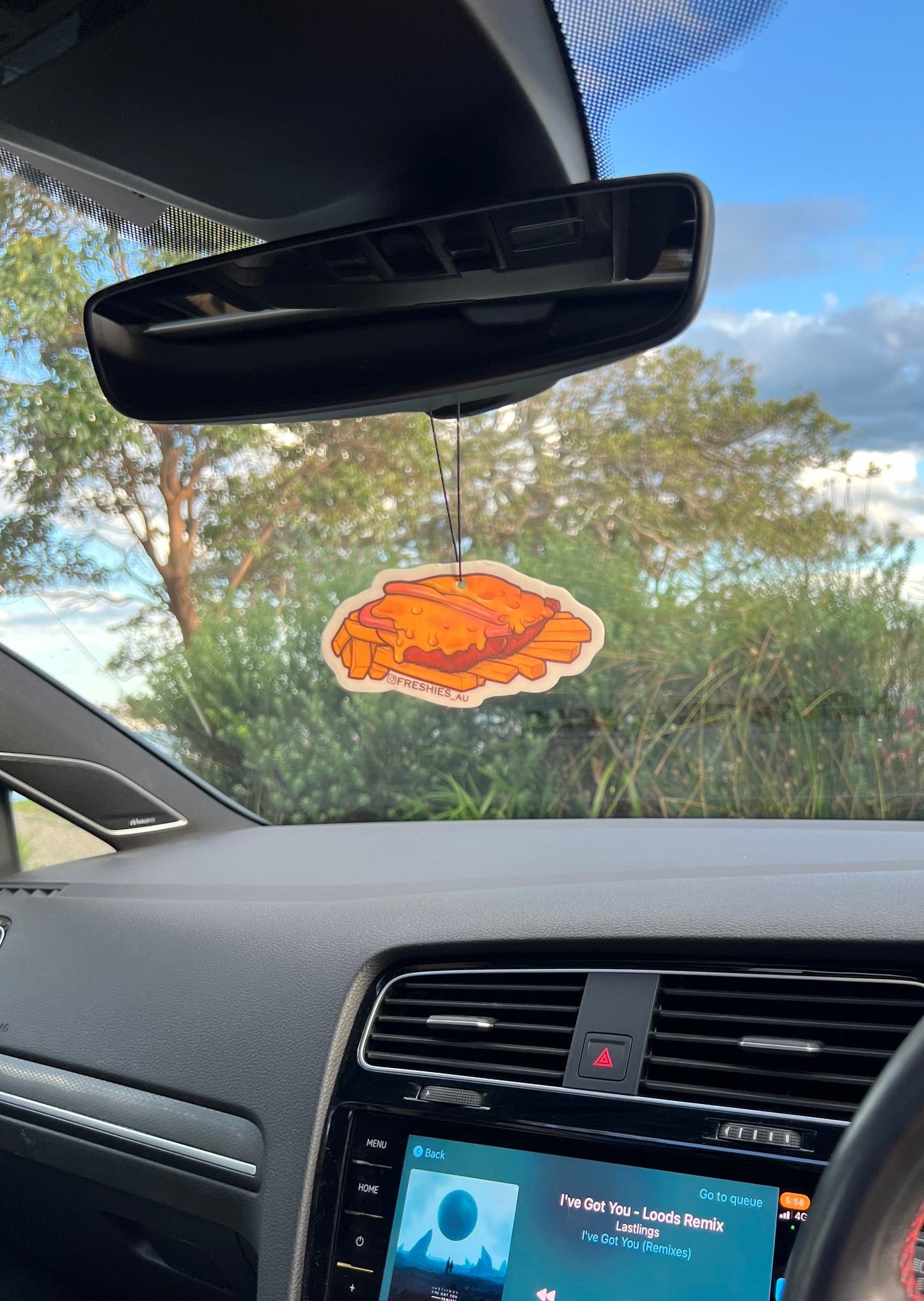 CHICKEN PARMI